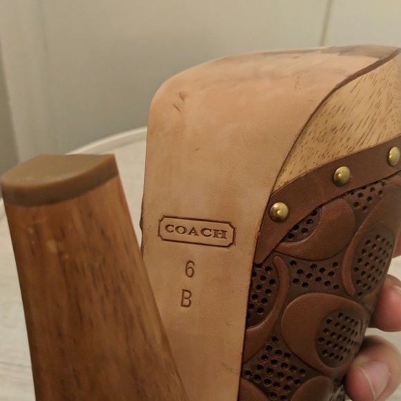 Coach Heels - Picture 3 of 4